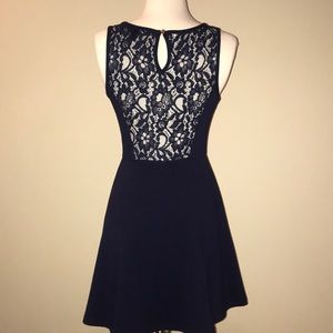 EUC🌷F21 Navy&Lace Dress